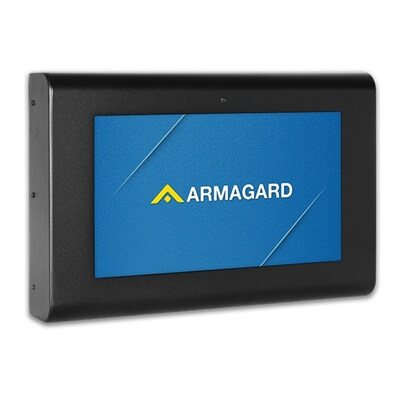 Obudowa do pokładowego wyświetlacza informacji pasażerskiej przeznaczona do pociągów i autobusów